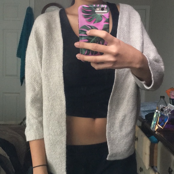 Brandy Melville Sweaters - Brandy Melville oatmeal open sweater/shrug